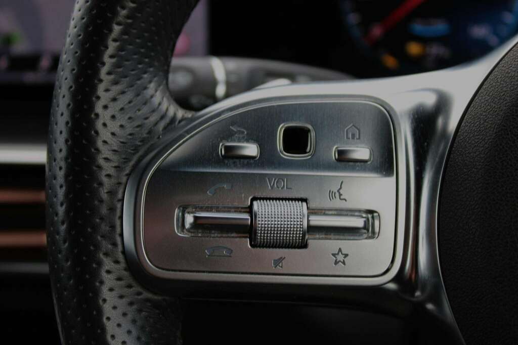 Mercedes-Benz EQC Automatic Grey #32