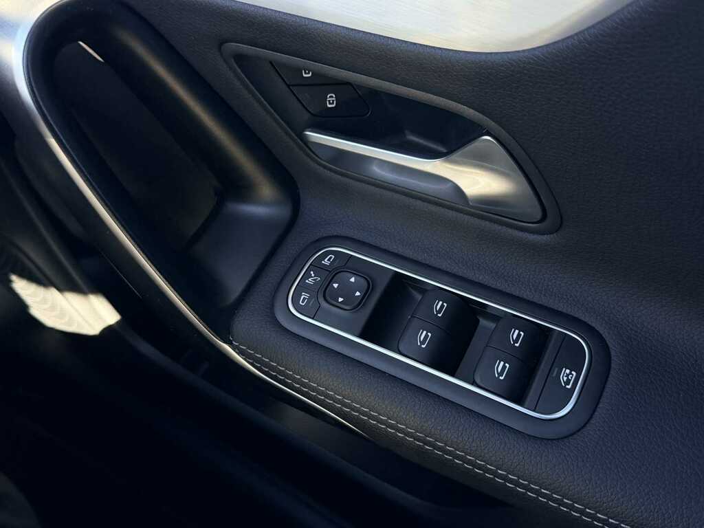 Mercedes-Benz CLA Class Cla 250 E #29