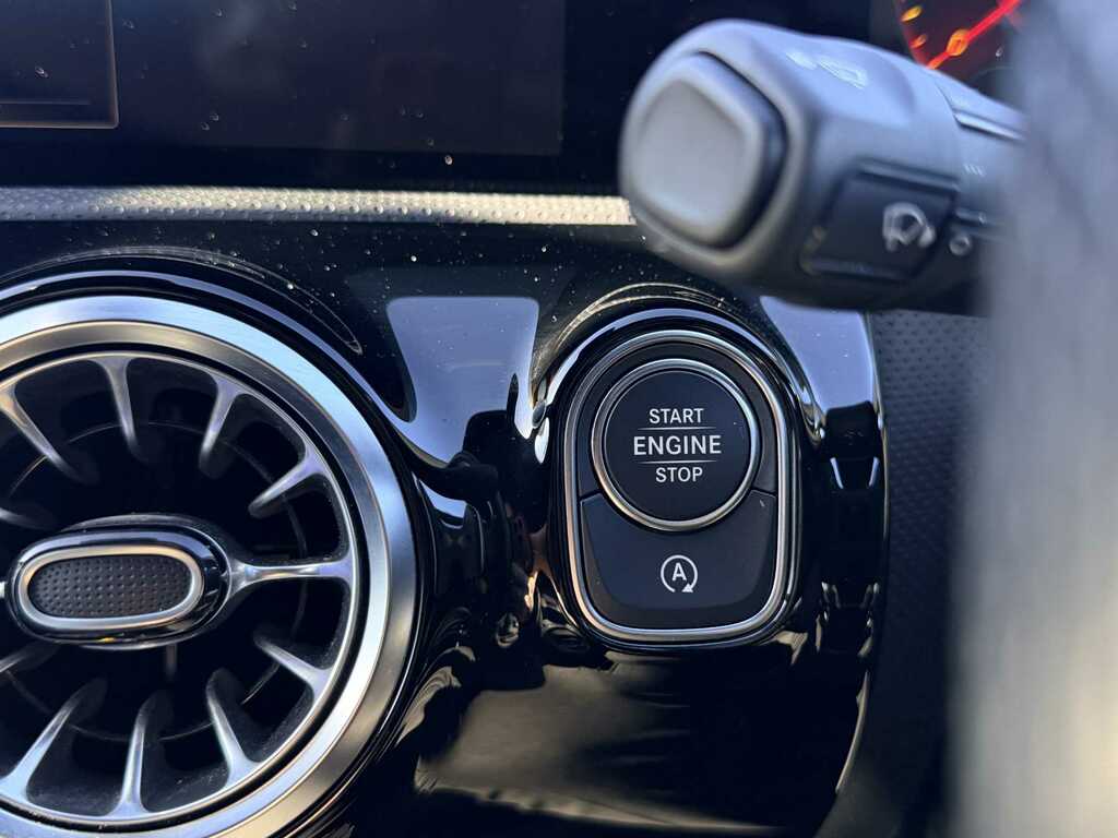 Mercedes-Benz CLA Class Cla 250 E #31