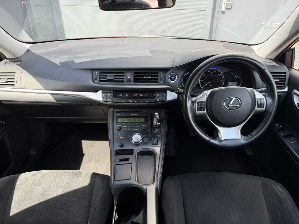 Lexus CT 1.8 200H Se-l White #20