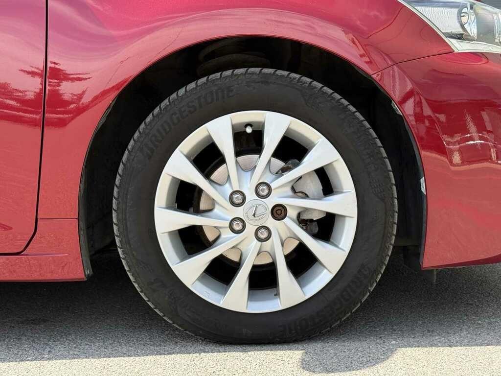 Lexus CT 1.8 200H Se-l White #18