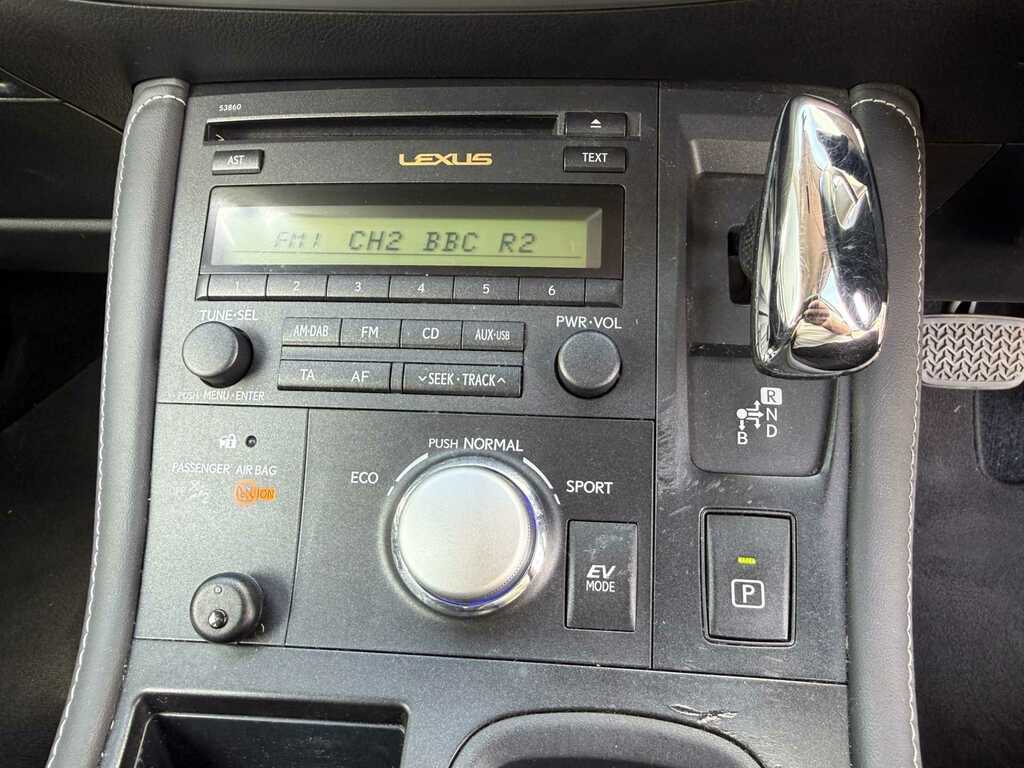 Lexus CT 1.8 200H Se-l White #24