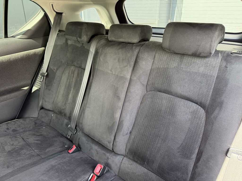 Lexus CT 1.8 200H Se-l White #12
