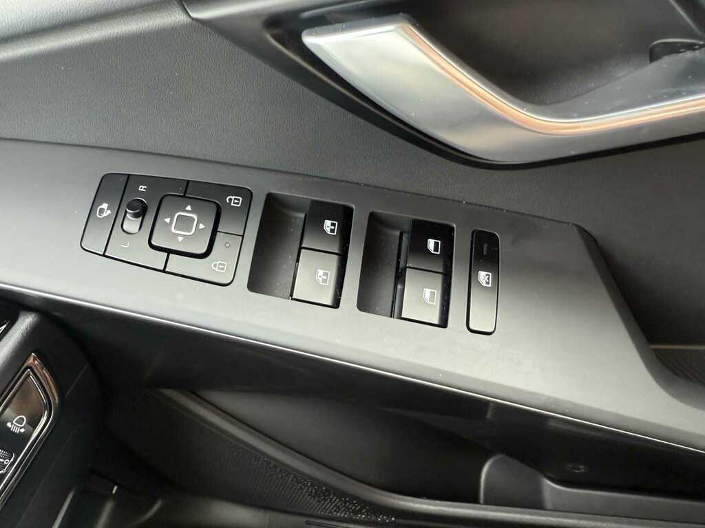 Kia Niro 3 Hev S-a Black #36