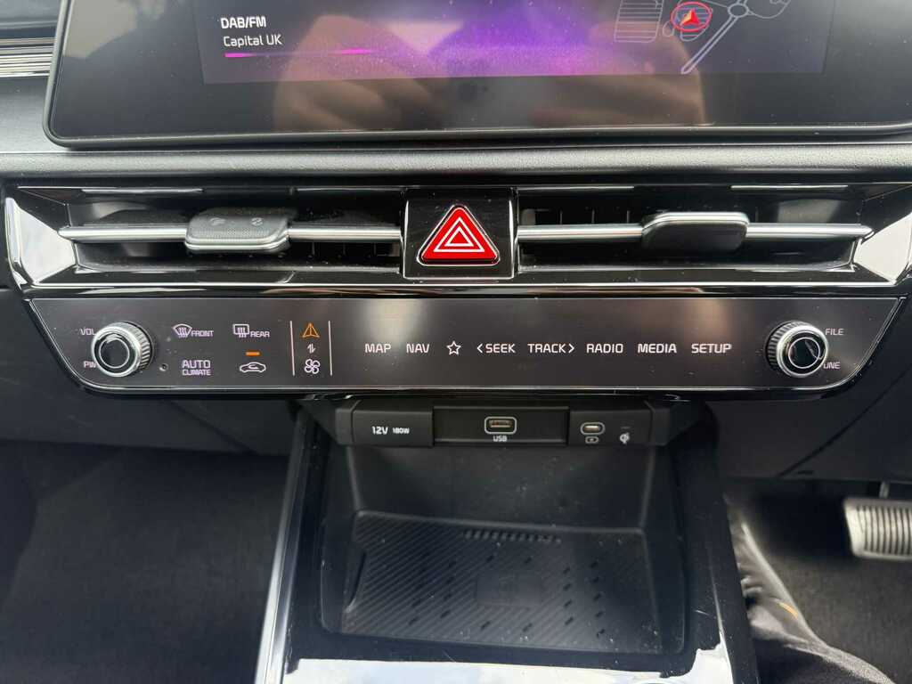 Kia Niro 3 Hev S-a Black #26