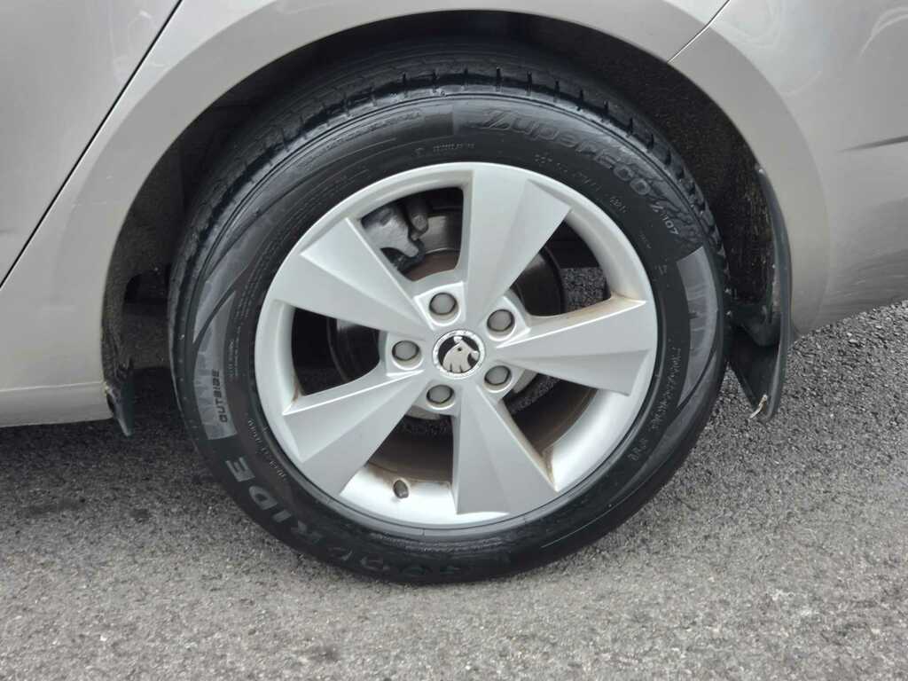 Skoda Octavia 1.6 Tdi Se Blue #13