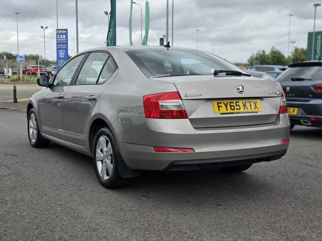 Skoda Octavia 1.6 Tdi Se Blue #3