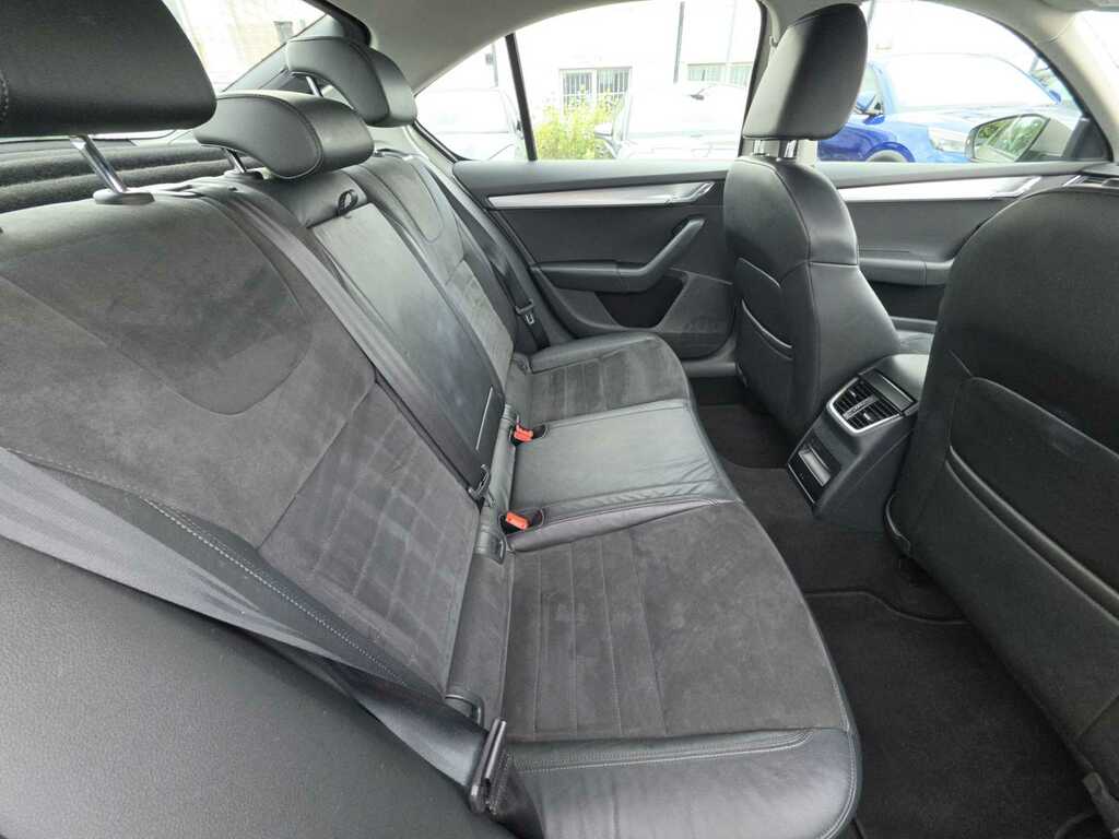 Skoda Octavia 1.6 Tdi Se Blue #38