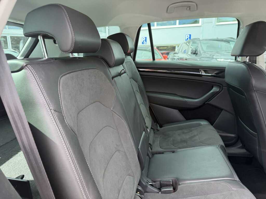 Skoda Kodiaq Automatic White #16