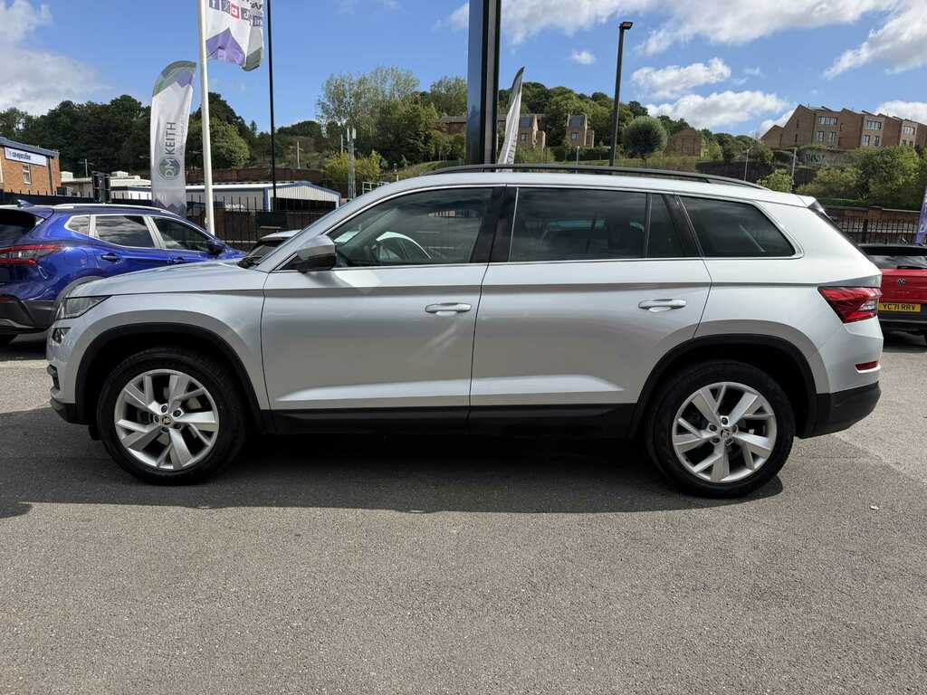 Skoda Kodiaq Automatic White #4