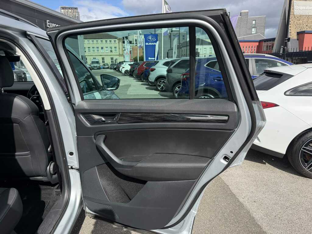 Skoda Kodiaq Automatic White #14