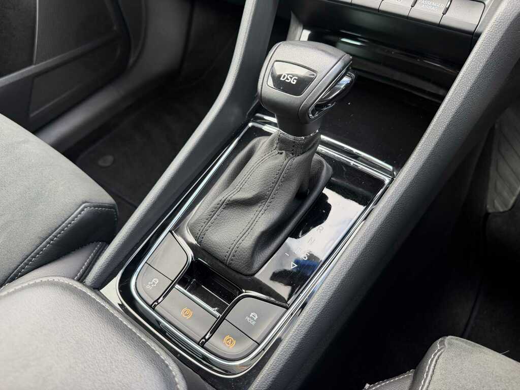 Skoda Kodiaq Automatic White #34