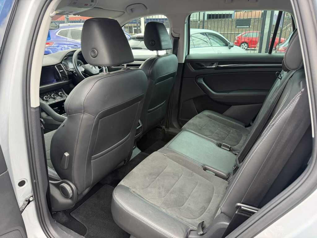 Skoda Kodiaq Automatic White #19