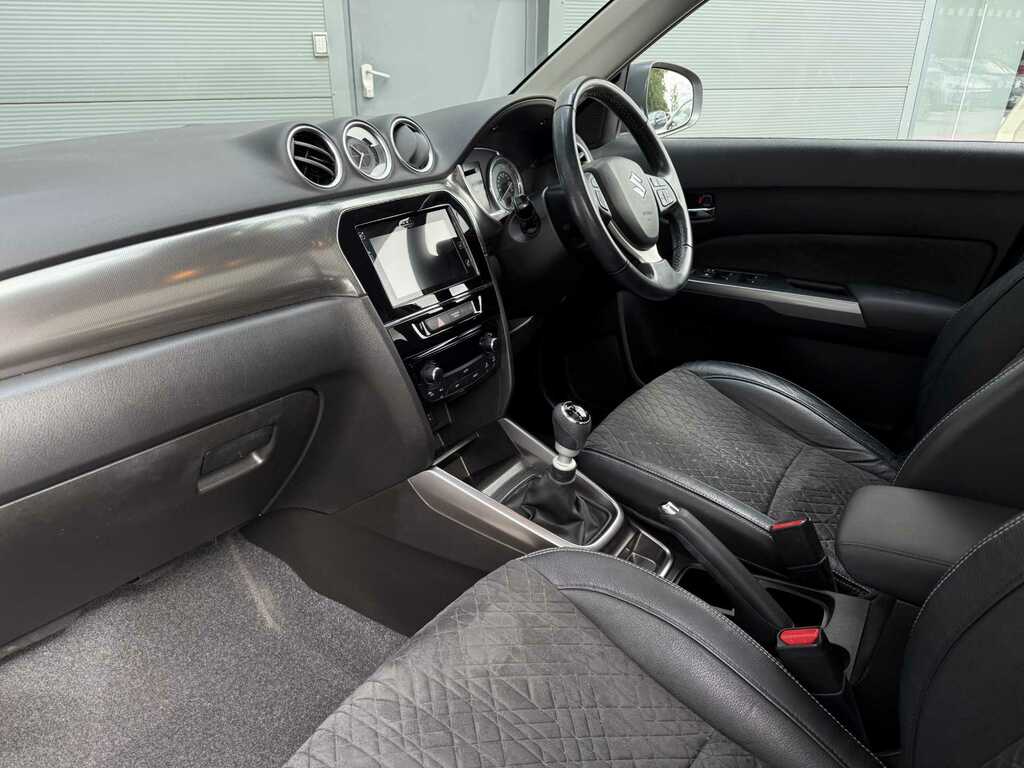 Suzuki Vitara 1.4 Boosterjet 48V Hybrid Sz5 Silver #6