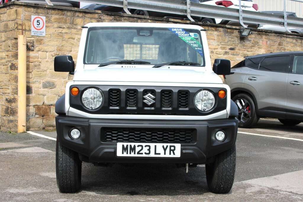 Suzuki Jimny Allgrip White #2