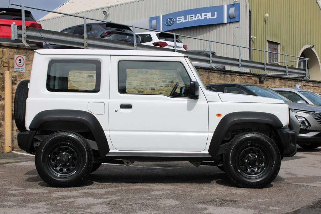 Suzuki Jimny Allgrip White #3