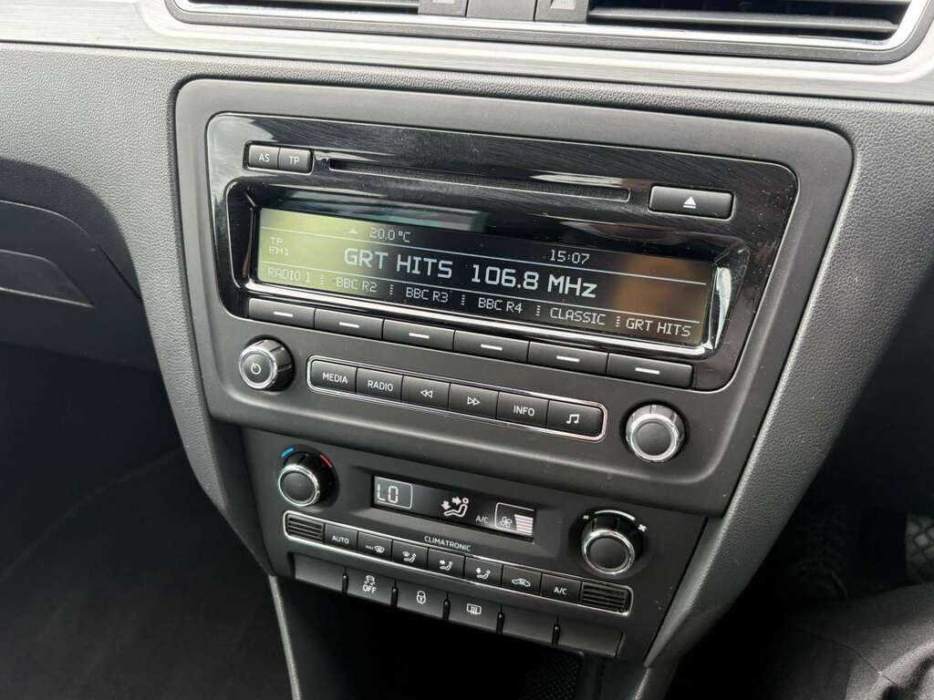 Skoda Rapid Spaceback 1.6 Spaceback Se Tdi Cr White Low Ta White #13
