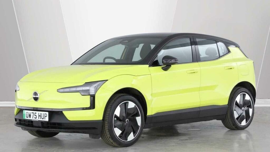 Volvo EX30 Ultra Black #7