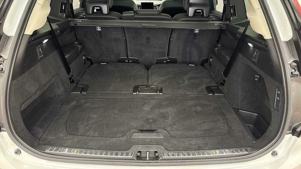 Volvo XC90 Ultra B5 Awd Mild Hybrid Dark 7 Seats White #5