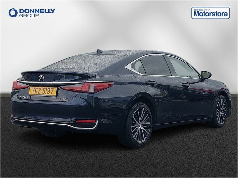 Lexus ES Saloon Black #14