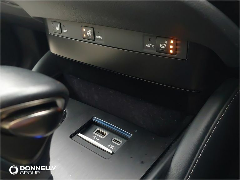 Lexus ES Saloon Black #22