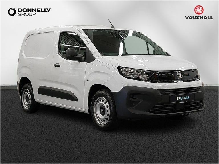 Vauxhall Combo 1.5 Turbo D 2300 Prime Plus Xl Panel Van 6Dr Diese White #1