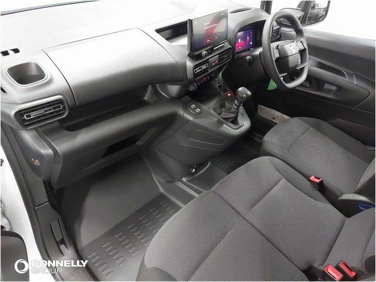 Vauxhall Combo 1.5 Turbo D 2300 Prime Plus Xl Panel Van 6Dr Diese White #4