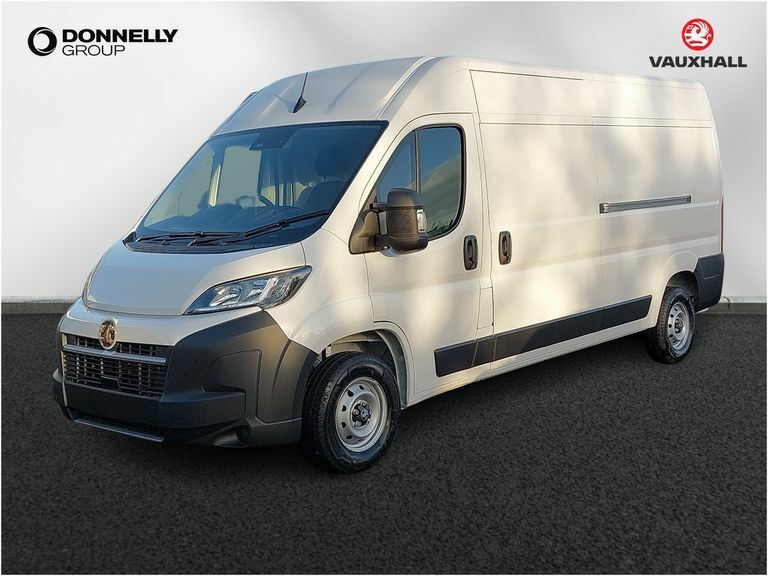 Vauxhall Movano 2L Prime White #12