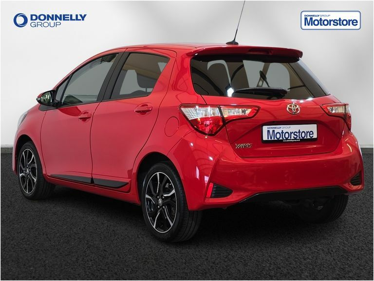 Toyota Yaris Icon Tech Blue #2