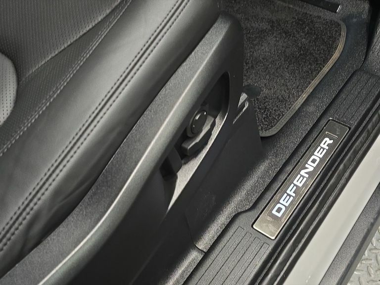 Land Rover Defender 90 Hard Top X-dynamic Hse 90 #24
