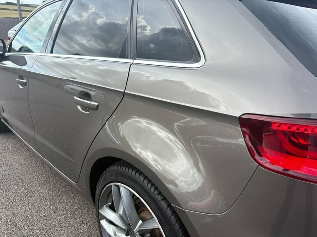 Audi A3 2L S Line Red #8