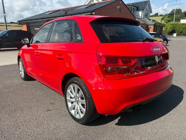 Audi A1 1.6 Tdi Se Black #7
