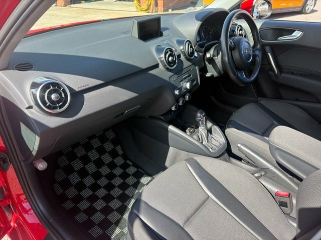 Audi A1 1.6 Tdi Se Black #24