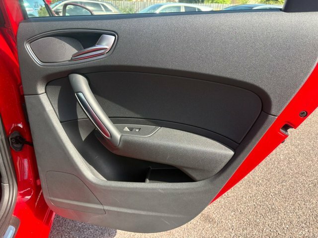 Audi A1 1.6 Tdi Se Black #36