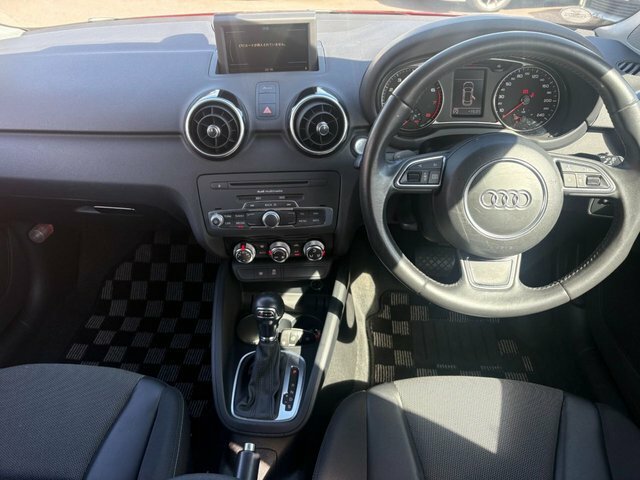 Audi A1 1.6 Tdi Se Black #30