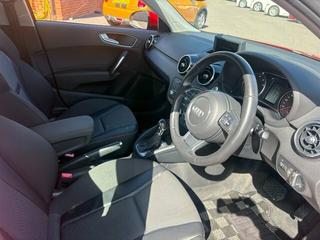 Audi A1 1.6 Tdi Se Black #33
