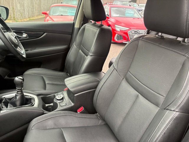 Nissan X-Trail Tekna Black #42