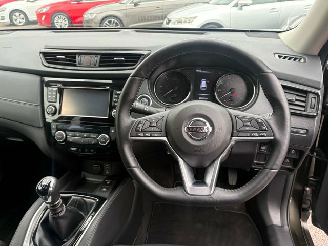 Nissan X-Trail Tekna Black #20