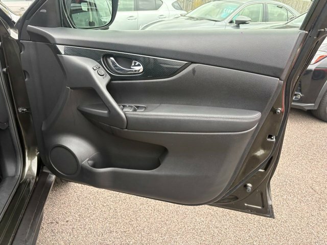 Nissan X-Trail Tekna Black #41