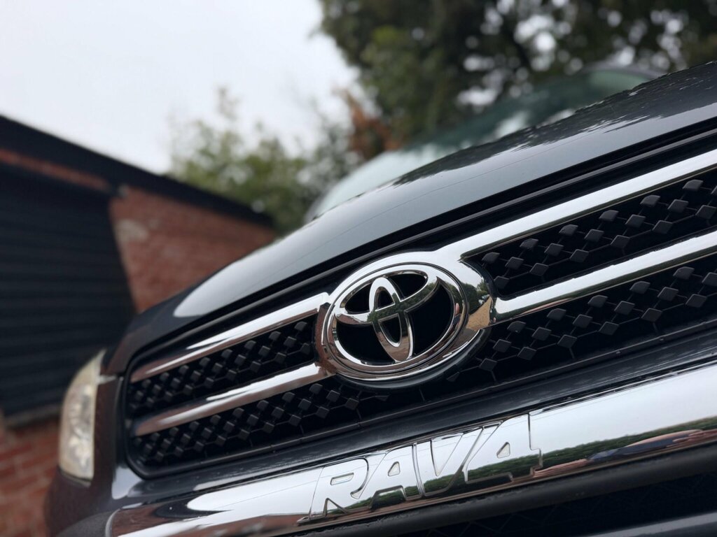 Toyota Rav 4 2.0 Xt-r Suv 4Wd 212 Gkm, 1