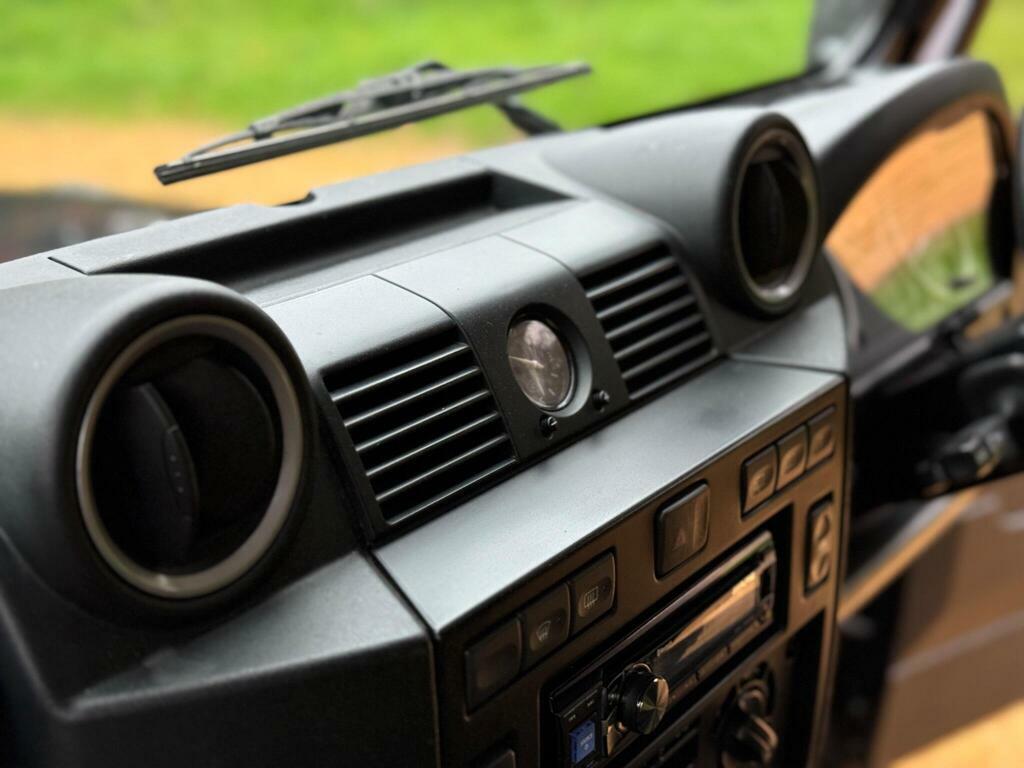 Land Rover Defender 90 2.2L Null Blue #16