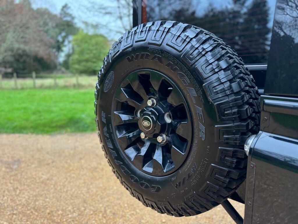 Land Rover Defender 90 2.2L Null Blue #36