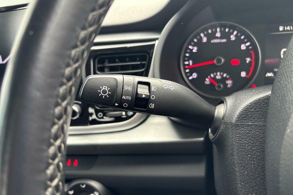 Kia RIO 1.2 2 Hatchback Black #13