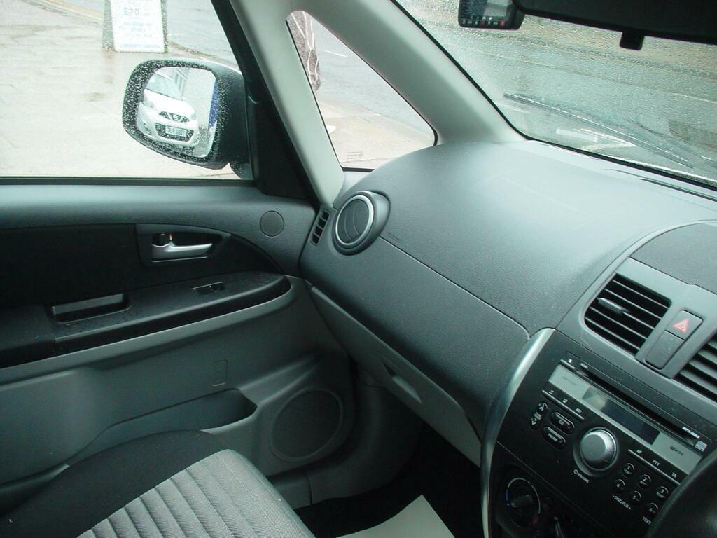 Suzuki SX4 1.6 X Black #25