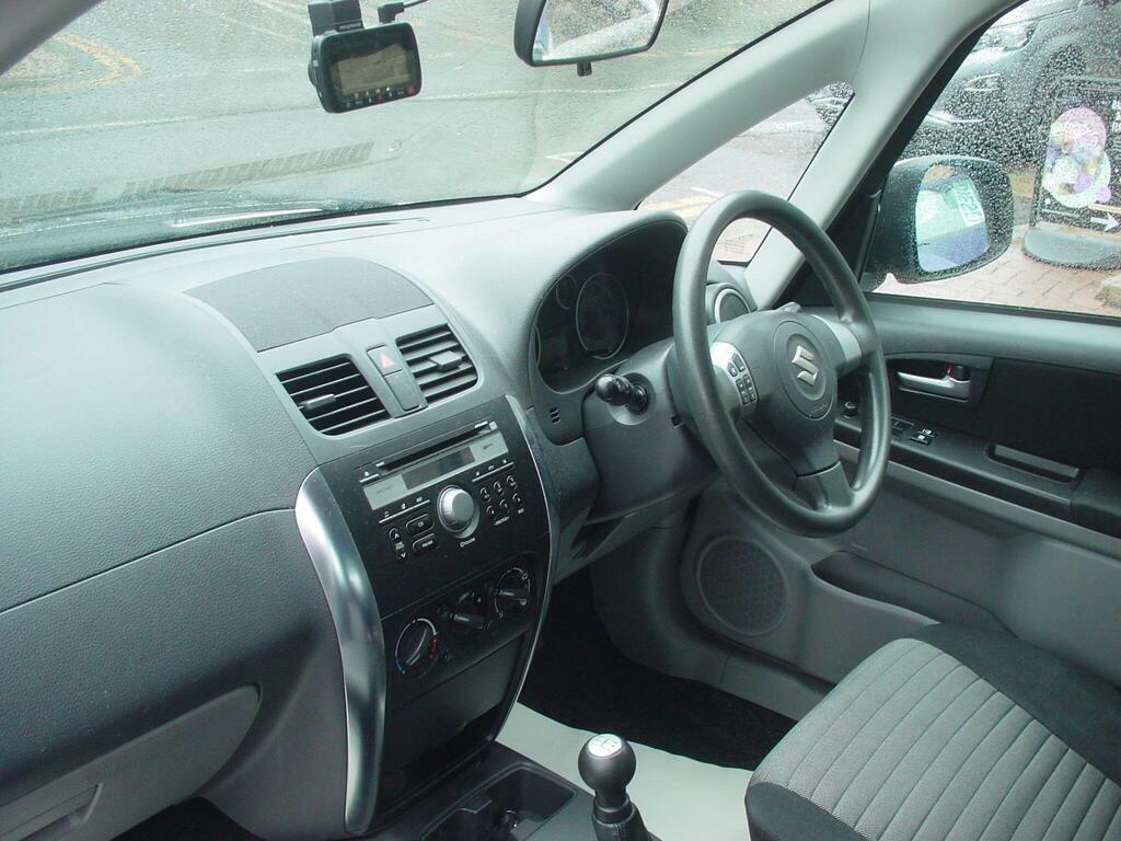 Suzuki SX4 1.6 X Black #20