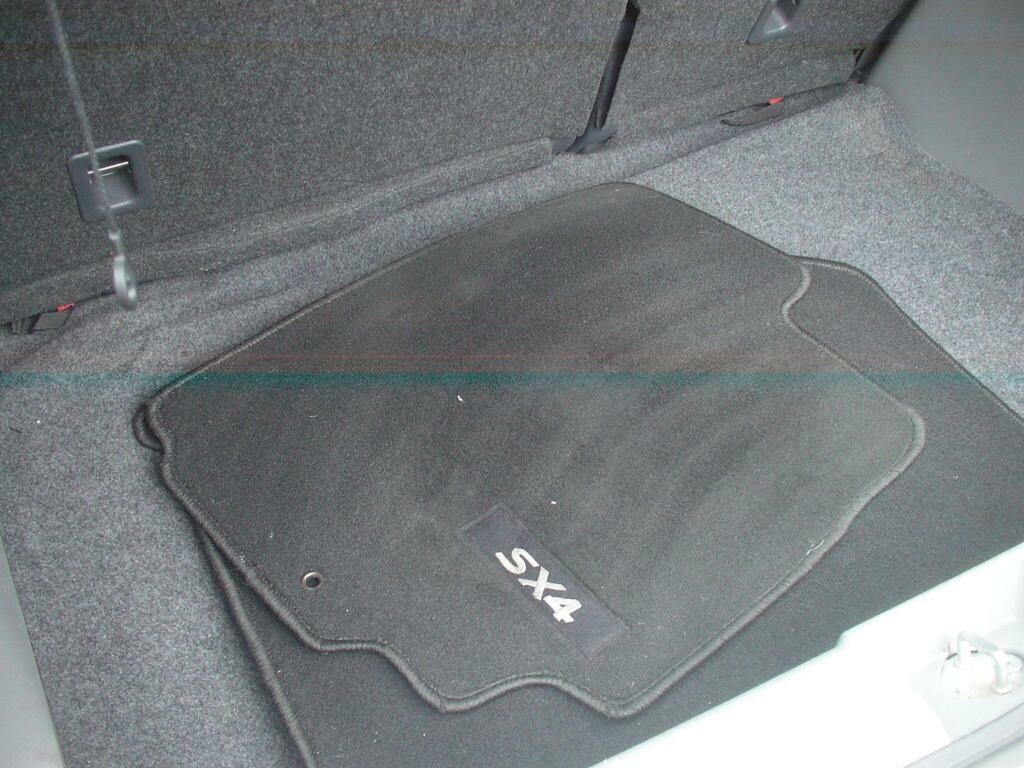 Suzuki SX4 1.6 X Black #11