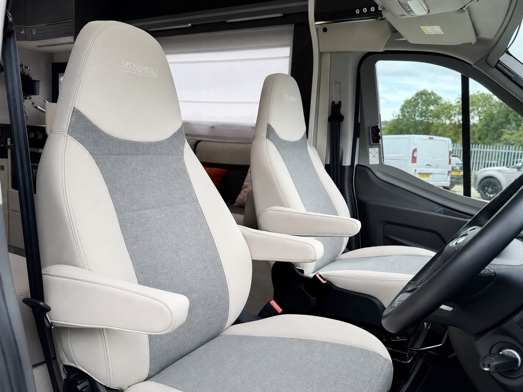 Ford Transit Custom Chausson GN21EXV White #6