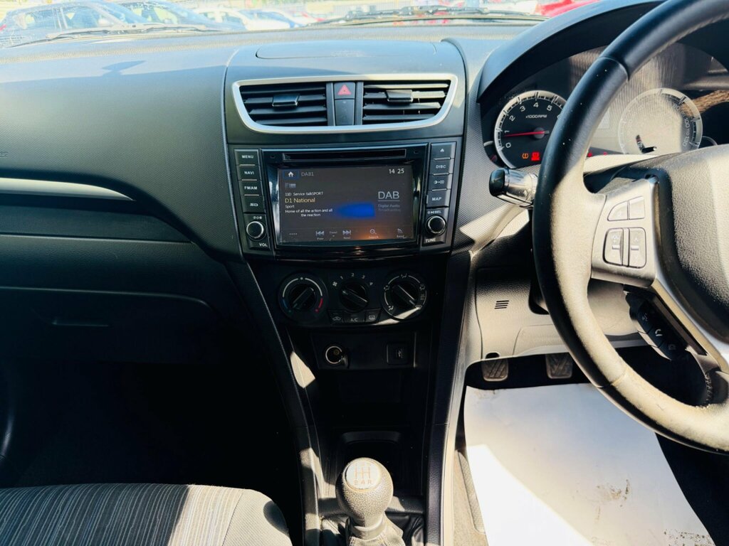 Suzuki Swift 1.2 Sz3 2015 White #33