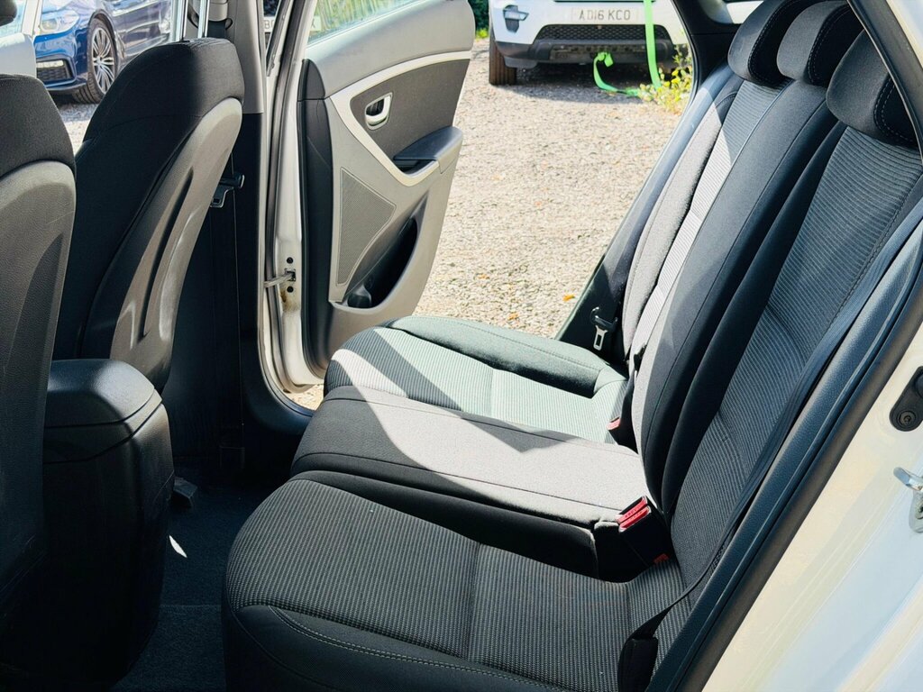 Hyundai I30 I30 Active White #22