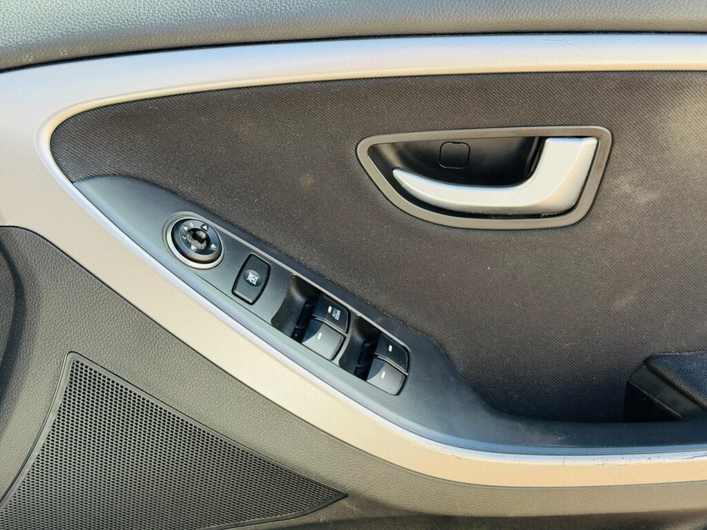 Hyundai I30 I30 Active White #15